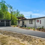Discover N43° Mont: Luxury Mountain Stays in Campton, NH