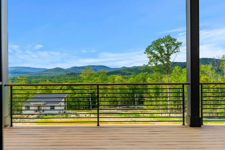 N43° Mont: Luxury White Mountains Escape in NH